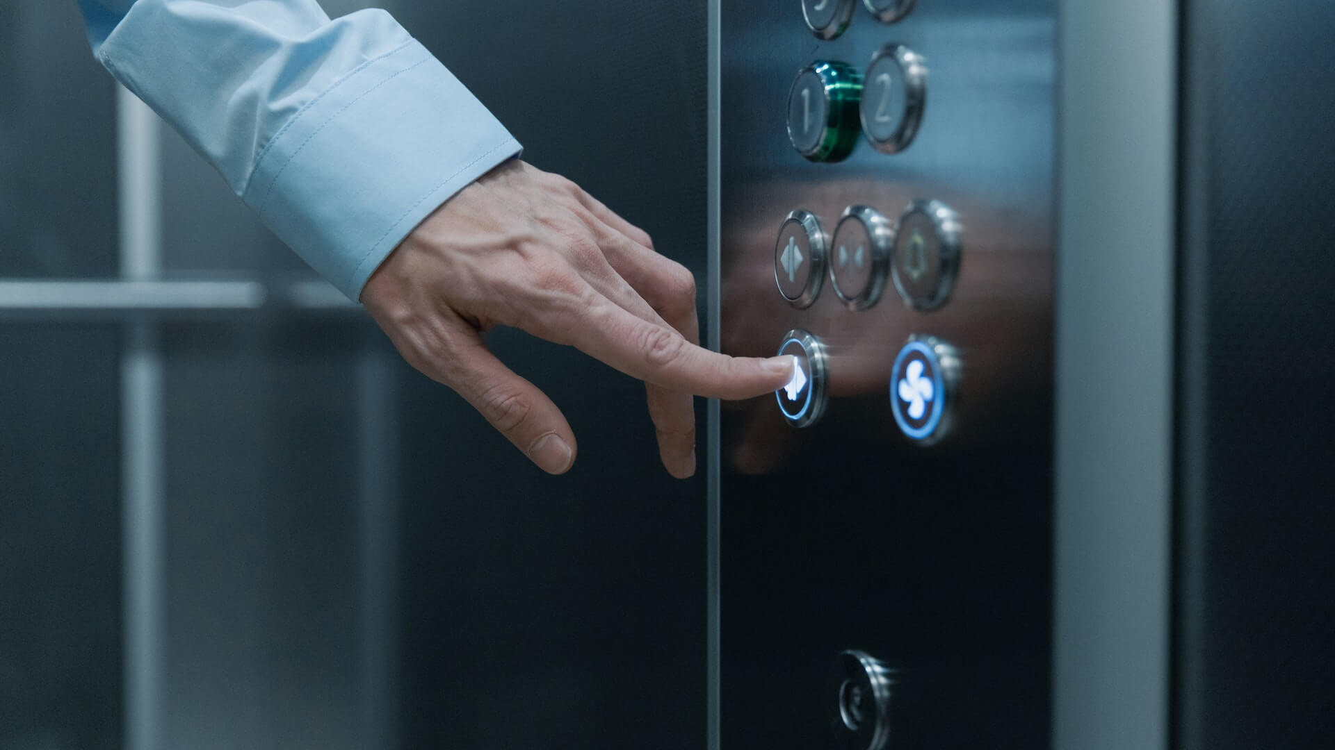 The McKinsey Elevator in 30 Seconds Teaches You the Art of Time-limited Reporting!